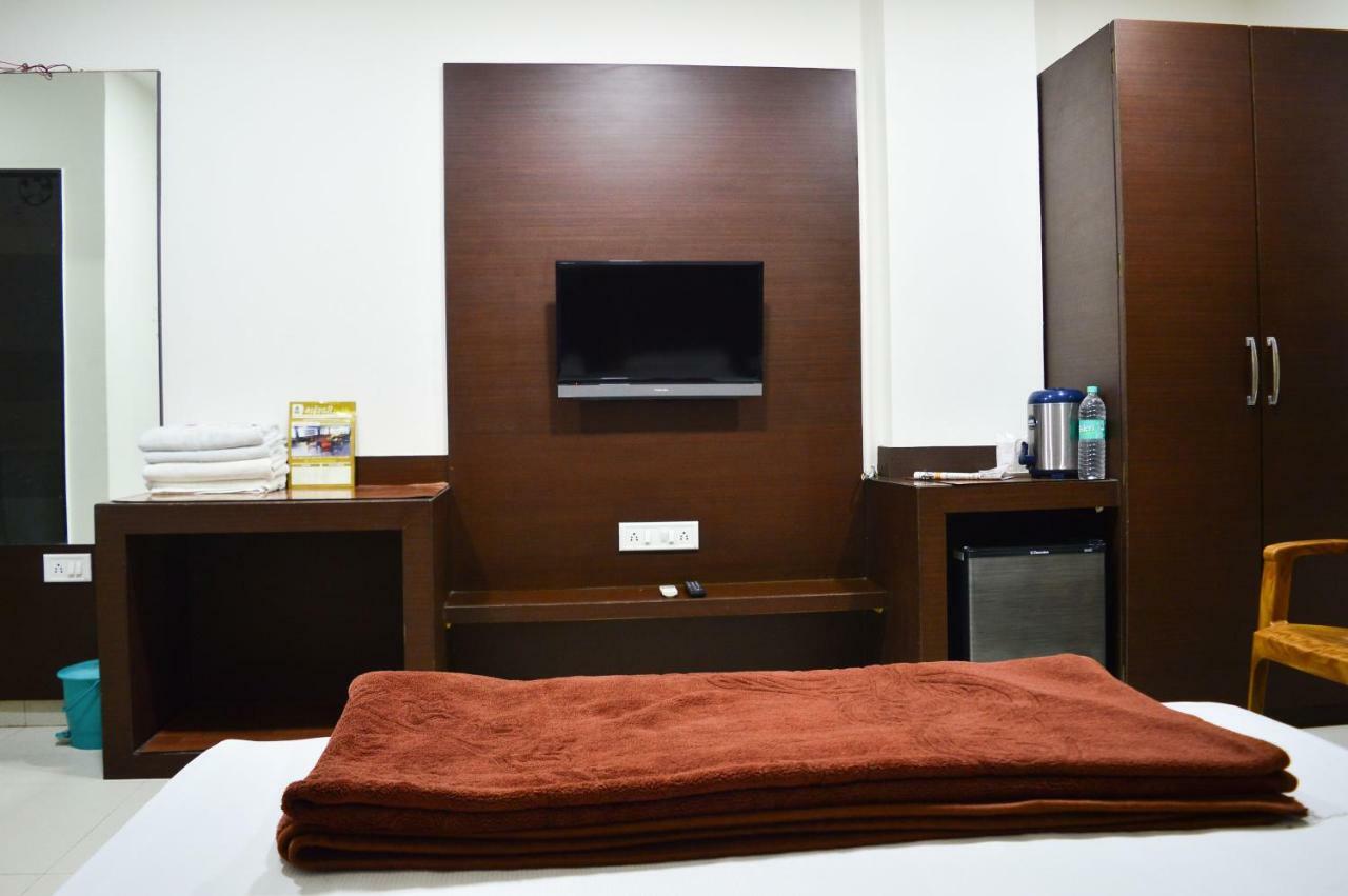 Hotel Maheshwari Avenue Ujaim Exterior foto