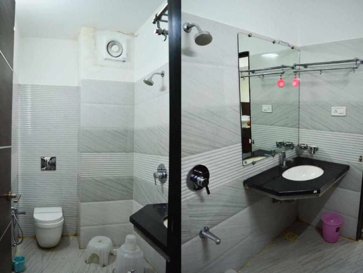 Hotel Maheshwari Avenue Ujaim Exterior foto